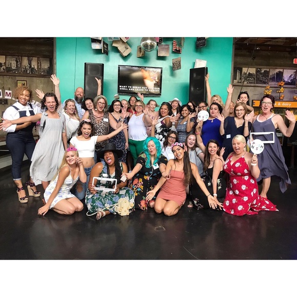 posh n sip Dresses & Skirts - • Phoenix Posh n Sip • 6/30/19 posh n sip Dresses & Skirts - • Phoenix Posh n Sip • 6/30/19